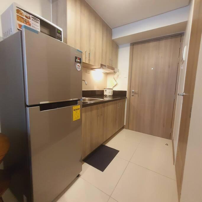 Smdc Coast Residences Lovely Fully-Furnished 1 Bedroom Condo With Pool Манила Экстерьер фото